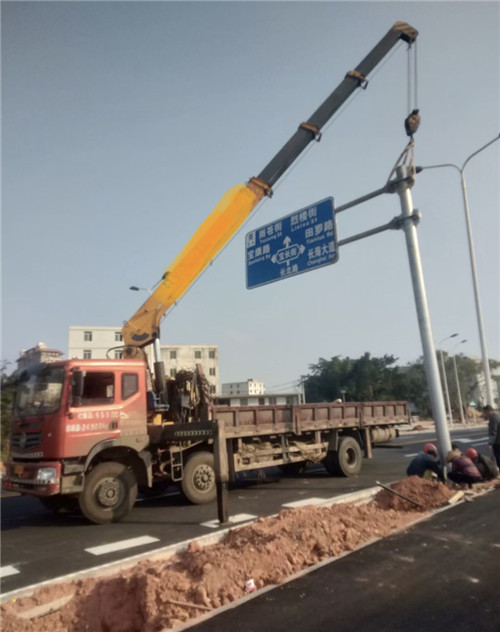 德化县设备吊装租赁吊车要用多大吊车